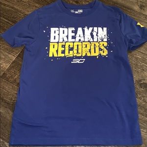 CURRY UNDER ARMOUR SHIRT